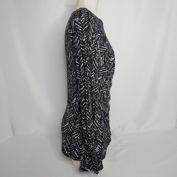 Ellen Tracy Twist Waist Detail Top - Picture 5 of 9